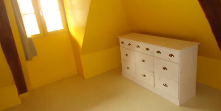 Appartement Aubusson Centre ville Mansardé - C