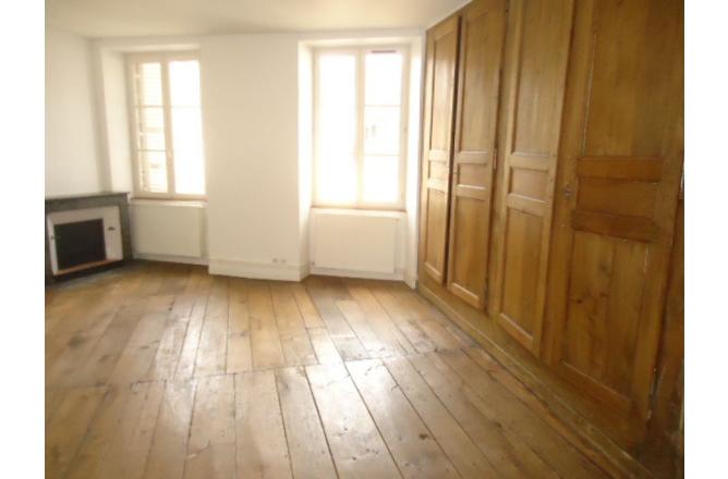 Appartement Aubusson 2 pièce(s) 32 m2 - A