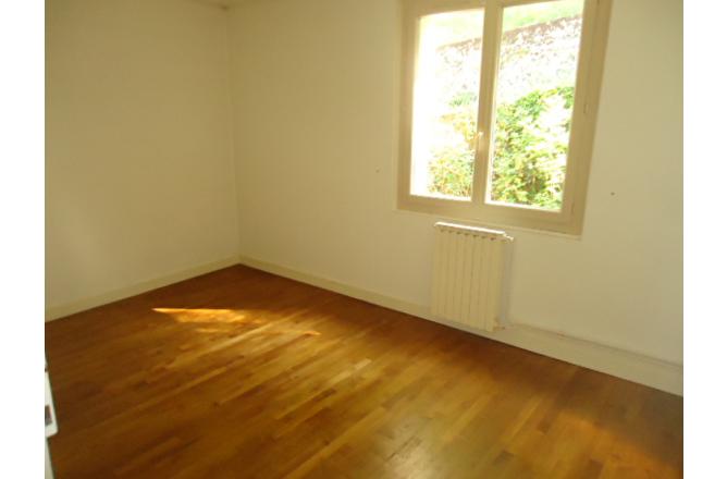 Appartement Aubusson 3 pièce(s) 72 m2 - E