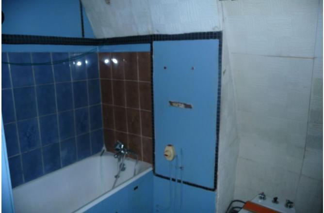 POUR INVESTIR IMMEUBLE CENTRE VILLE FELLETIN IDEALEMENT PLACE - C