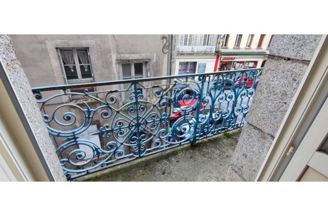 Appartement T2 Centre ville avec balcon - G