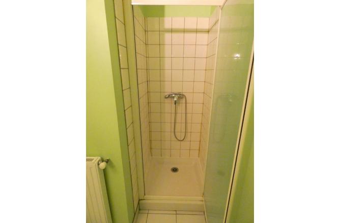 Appartement 59 m2, 1 chambre, grand séjour-cuisine , terrasse - D