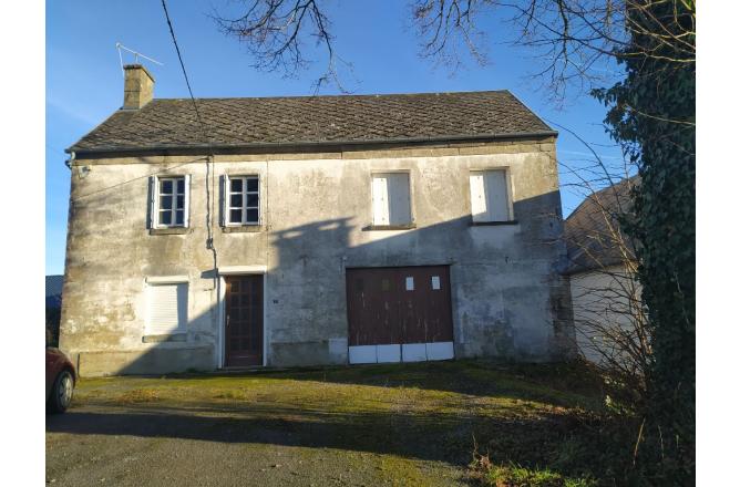 MAISON HABITABLE AVEC COUR ET JARDIN INDEPENDANT - A