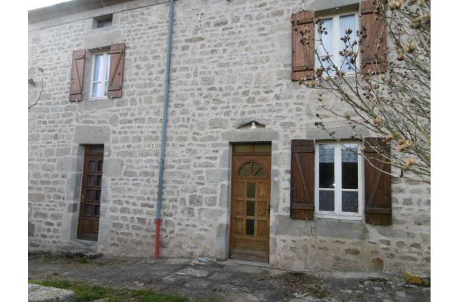 MAISON EN PIERRES ENTRE AUBUSSON ET CHENERAILLES - A