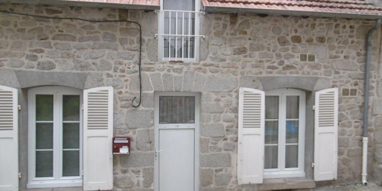 Bel Appartement de 100 m2, 3 chambres,, chauffage gaz de ville