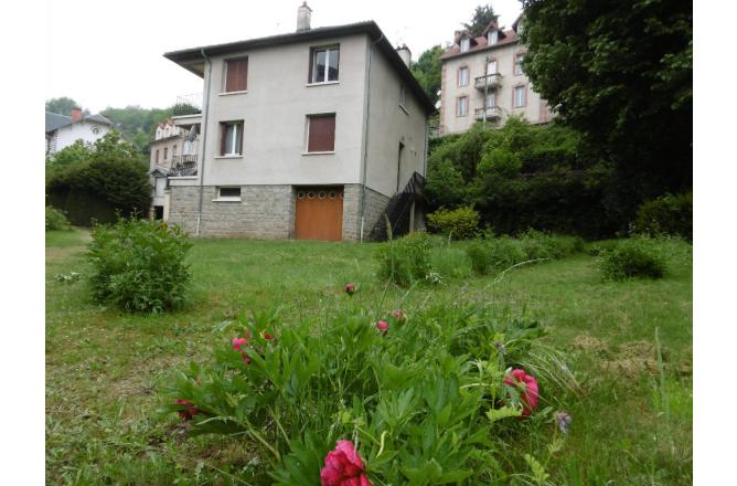 UN COIN DE VERDURE AU COEUR DE LA VILLE - A