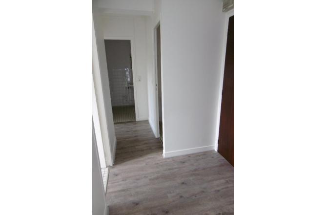 Appartement F2 centre ville FELLETIN avec ascenseur - C