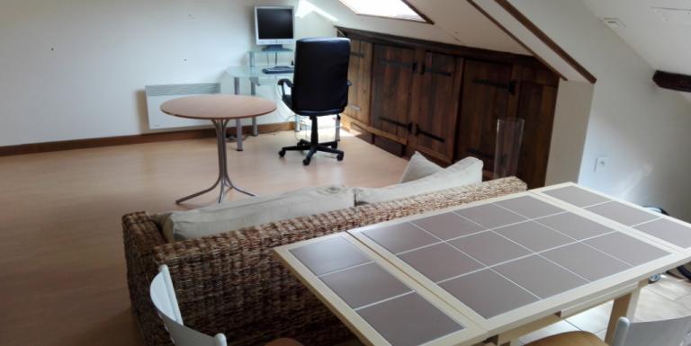 AUBUSSON STUDIO -LOFT 30 m2 Meublé et équipé , et un garage - A