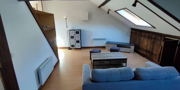 AUBUSSON STUDIO -LOFT 30 m2 Meublé et équipé , et un garage