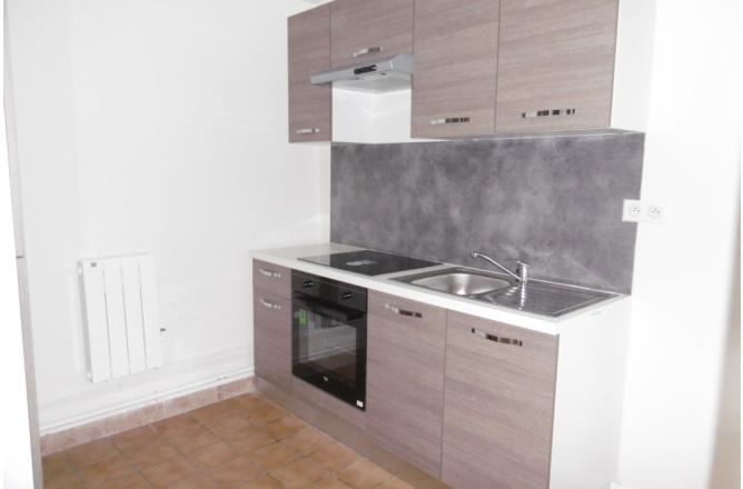 Appartement Duplex, 2 Chambres, cuisine aménagée - A