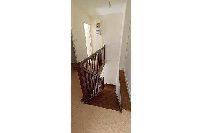 Appartement indépendant F3 DUPLEX avec terrasse - H