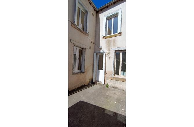 Appartement indépendant F3 DUPLEX avec terrasse - I