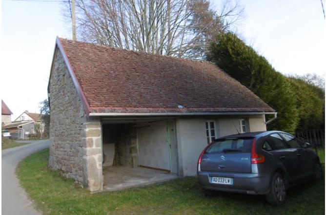 MAISON EN PIERRES DANS PETIT HAMEAU TRES CALME - B