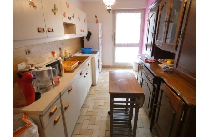 Appartement Aubusson 3 pièce(s) 62 m2 en résidence, garage et cave - D