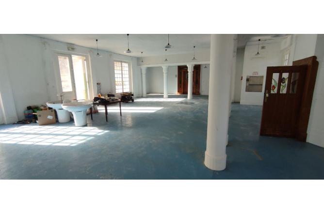 Demeure de 700 m2 habitable sur parc de 2 hectares - D