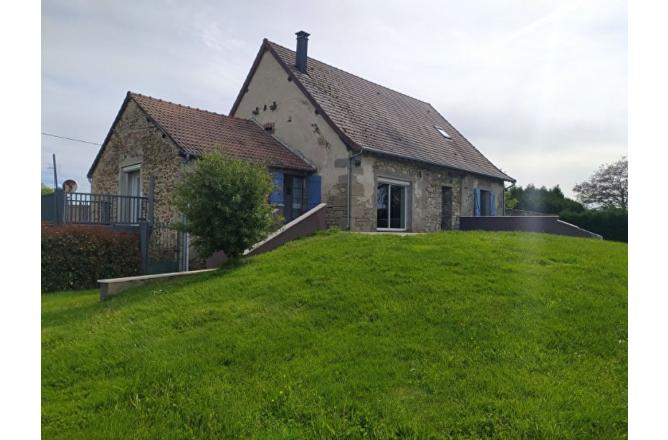 MAISON DE 195 M2, VUE SUR CAMPAGNE CREUSOISE, 2 TERRASSES - A