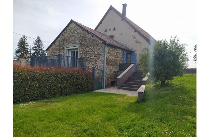 MAISON DE 195 M2, VUE SUR CAMPAGNE CREUSOISE, 2 TERRASSES - M