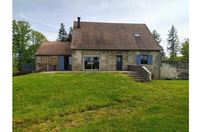 MAISON DE 195 M2, VUE SUR CAMPAGNE CREUSOISE, 2 TERRASSES - N