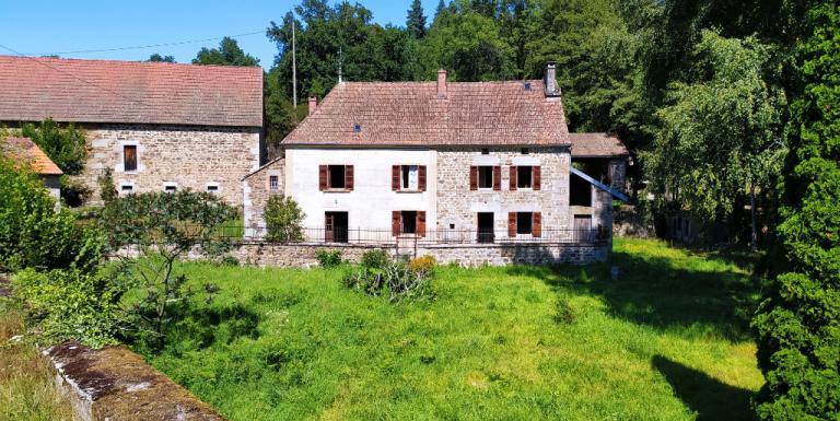 PROPRIETE AU BORD DE L'EAU SECTEUR AUBUSSON