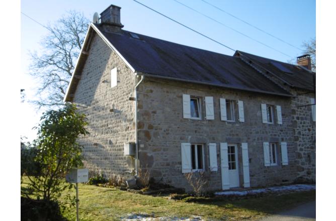 MAISON CREUSOISE HABITABLE DE SUITE . - A