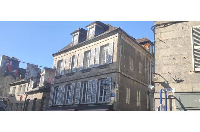 Appartement Duplex 4 chambres 143 m2 Aubusson - A