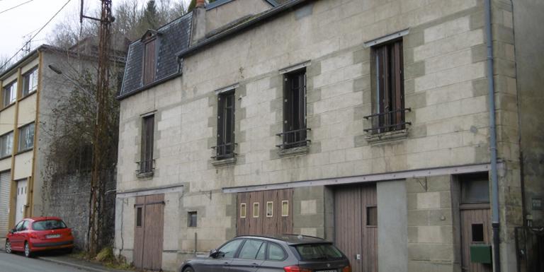 MAISON TROIS CHAMBRES , GARAGE , TERRAIN ATTENANT