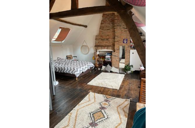Maison à Aubusson, Quartier calme, proche des commerces - E