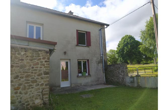 Maison dans superbe village Creusois, jardin et four à pain - A