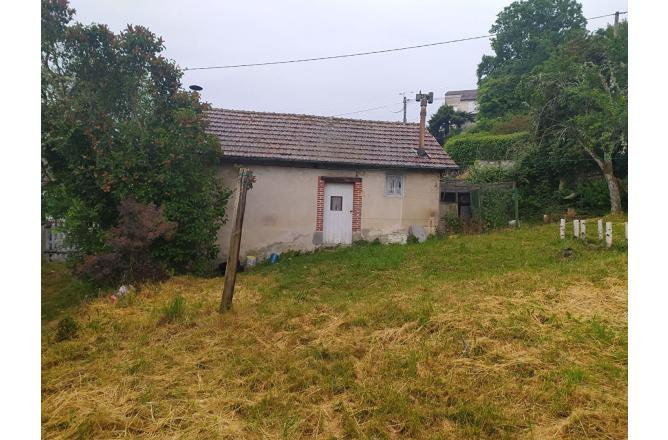 MAISON AVEC JARDIN QUARTIER CALME - F