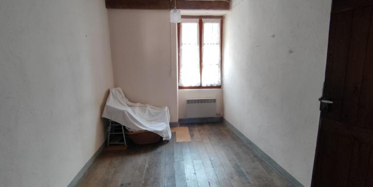 Maison en pierre de pays sur le plateau de Mille vaches - G