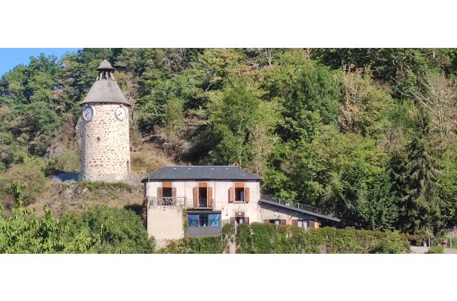 Situation exceptionnelle sur Aubusson au pied de l'emblème de notre ville - A