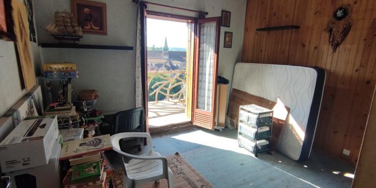 Situation exceptionnelle sur Aubusson au pied de l'emblème de notre ville - F
