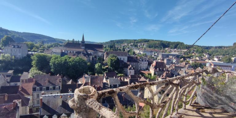 Situation exceptionnelle sur Aubusson au pied de l'emblème de notre ville - J