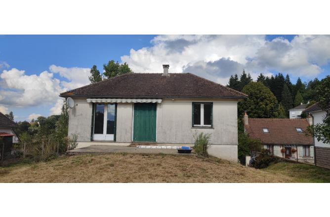 Maison sur les hauteurs de Felletin , superbe vue et grand jardin - A