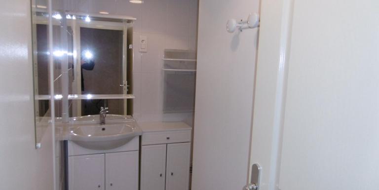 MAISON SUR SOUS SOL , QUATRE CHAMBRES , JARDIN ATTENANT - L