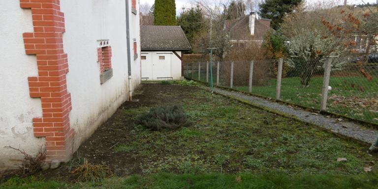 MAISON SUR SOUS SOL , QUATRE CHAMBRES , JARDIN ATTENANT - R