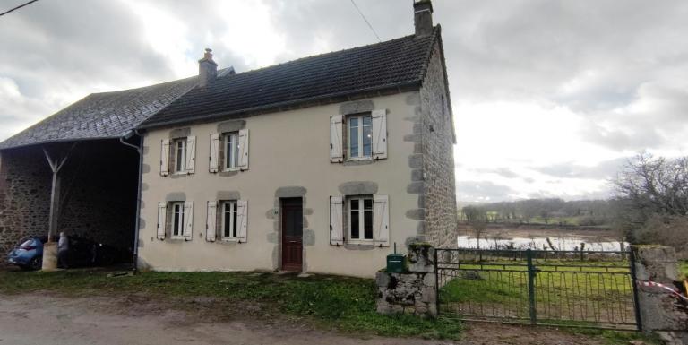 Secteur CHENERAILLES Maison 2 chambres, jardin et garage