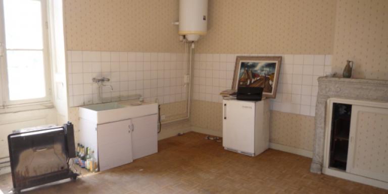 IMMEUBLE A RENOVER - B