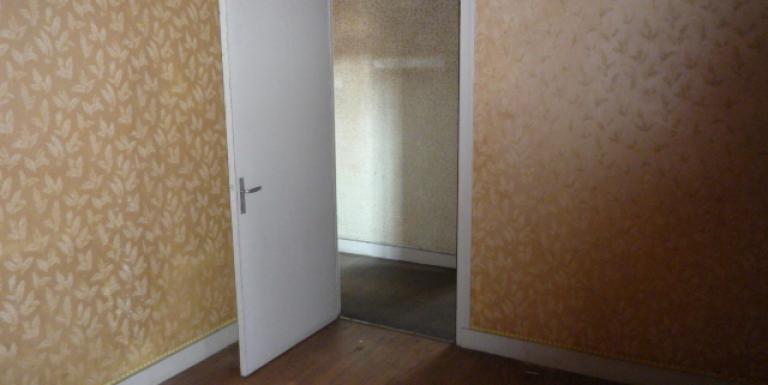 IMMEUBLE A RENOVER - C
