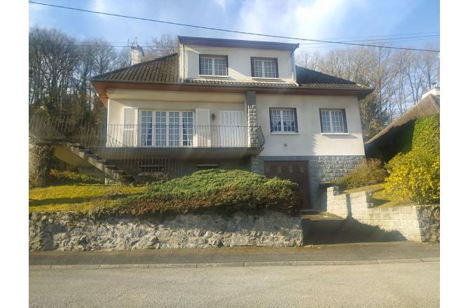 Maison charme, tranquillité, espace intérieur, vue sur Aubusson - A