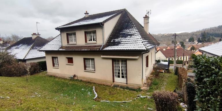 EXCLUSIVITE Maison charme, tranquillité, espace intérieur, vue sur Aubusson - D