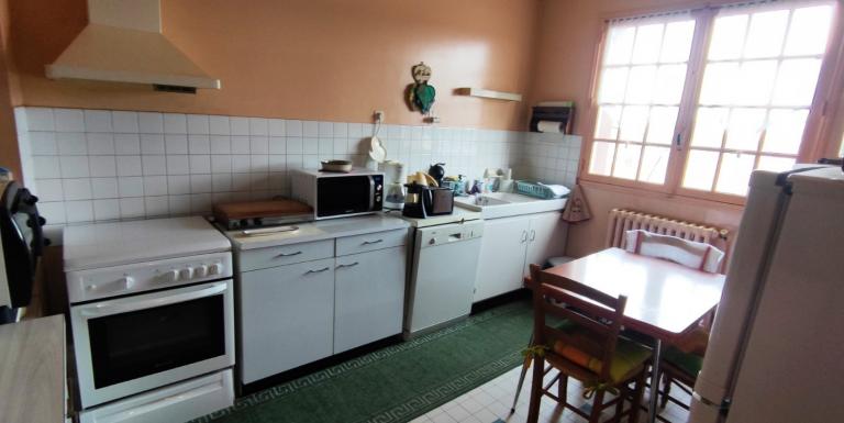 EXCLUSIVITE Maison charme, tranquillité, espace intérieur, vue sur Aubusson - F