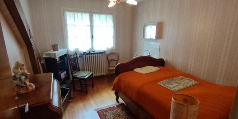 EXCLUSIVITE Maison charme, tranquillité, espace intérieur, vue sur Aubusson - K