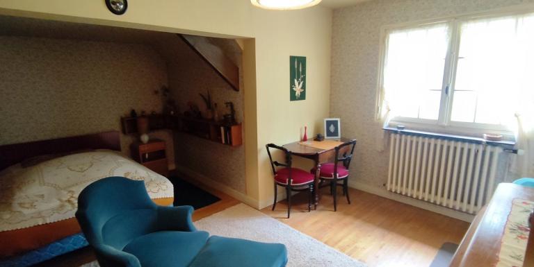 EXCLUSIVITE Maison charme, tranquillité, espace intérieur, vue sur Aubusson - L