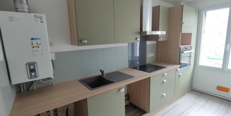 APPARTEMENT REFAIT A NEUF RARE SUR LE MARCHE - E