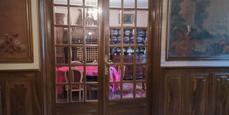 Propriété sur 1hectare 50, Maison de Maître et trois maisons secondaires - I