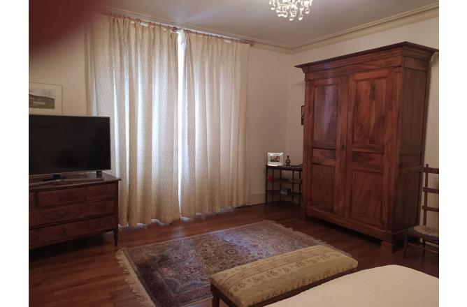 Propriété sur 1hectare 50, Maison de Maître et trois maisons secondaires - L