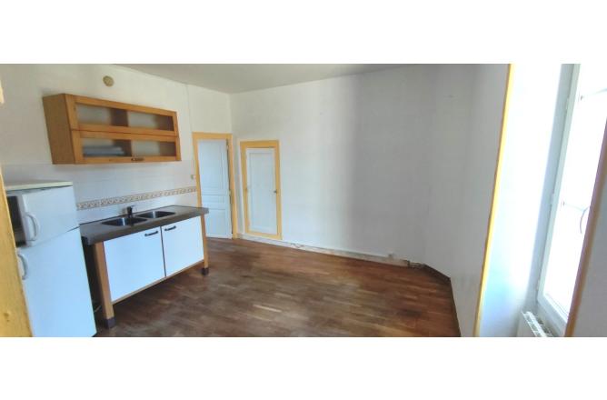 Appartement T2 en rez de chaussée, proche centre ville - A