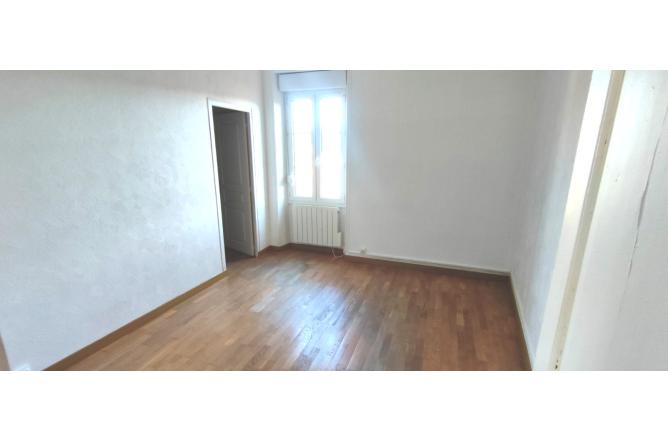 Appartement T2 en rez de chaussée, proche centre ville - B