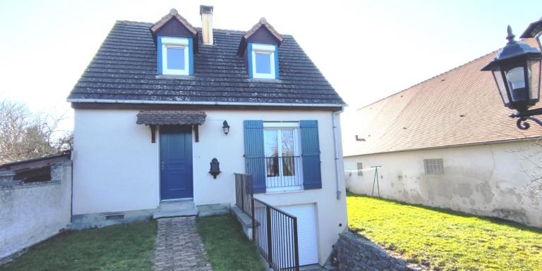 MAISON CENTRE AHUN SUR SOUS-SOL - D